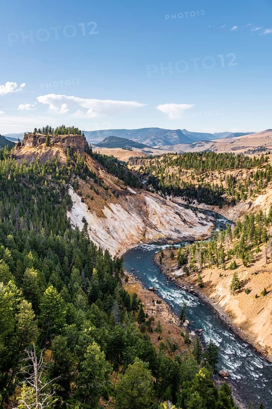 View from Calcite Springs Overlook to Yellowstone River