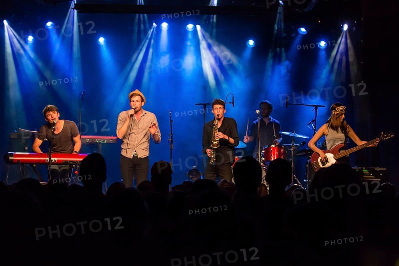 The Swiss dialect band Les Touristes live in the Schuur Luzern
