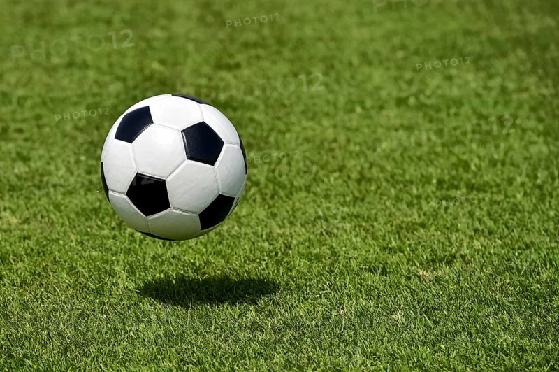 Wiping pattern black white soccer