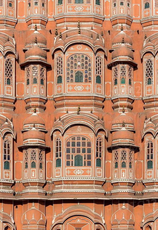Close-up of facade of Hawa Mahal