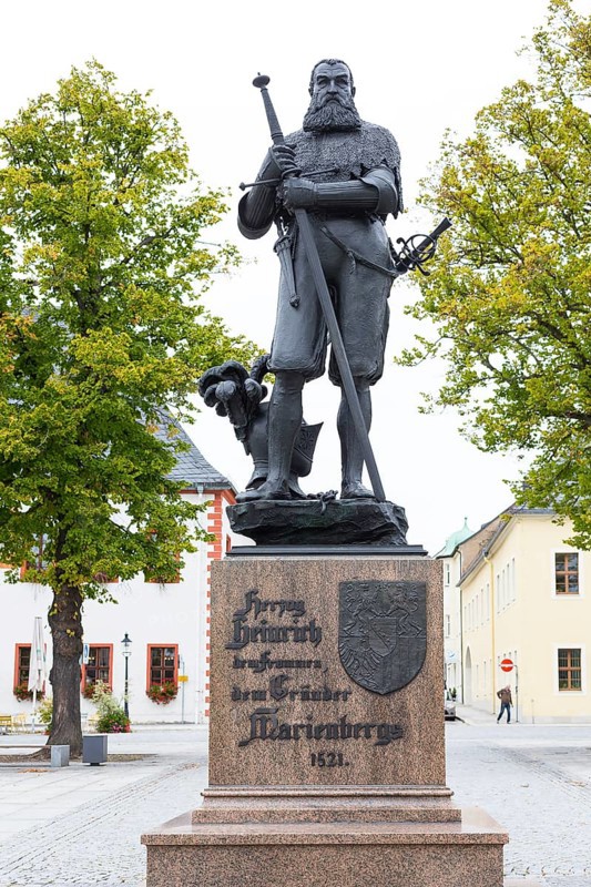 Duke Heinrich memorial on the town hall in Marienberg