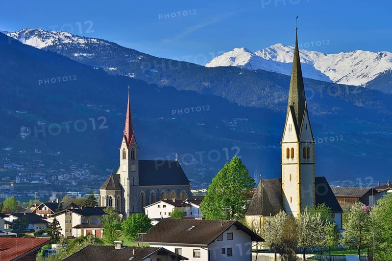 Herz-Jesu-Pfarrkirche Church and Laurentiuskirche Church
