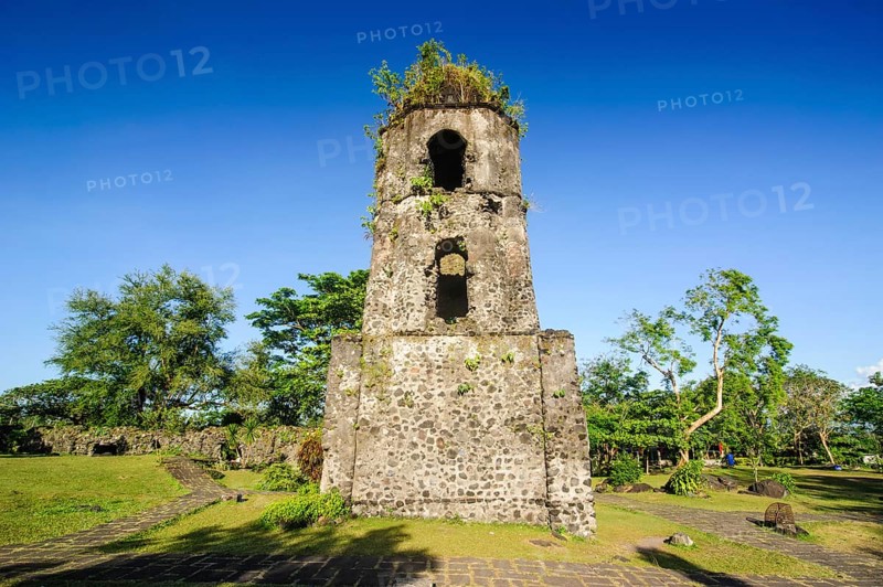 Cagsawa Ruins before volcano Mayon