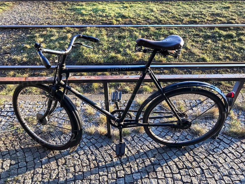 Old parked bicycle
