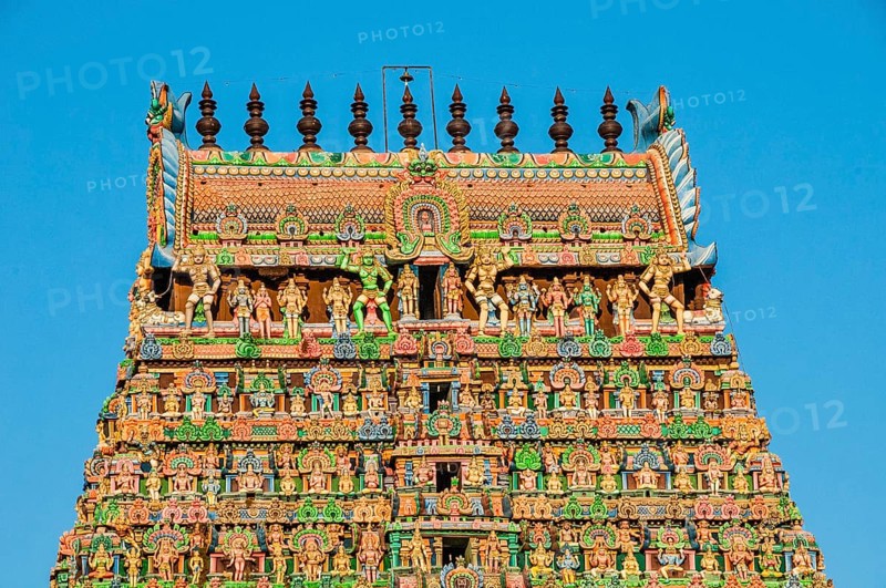 Colourfully decorated Gopuram gate tower of Minakshi or Sri Meenakshi Sundareshwara Temple