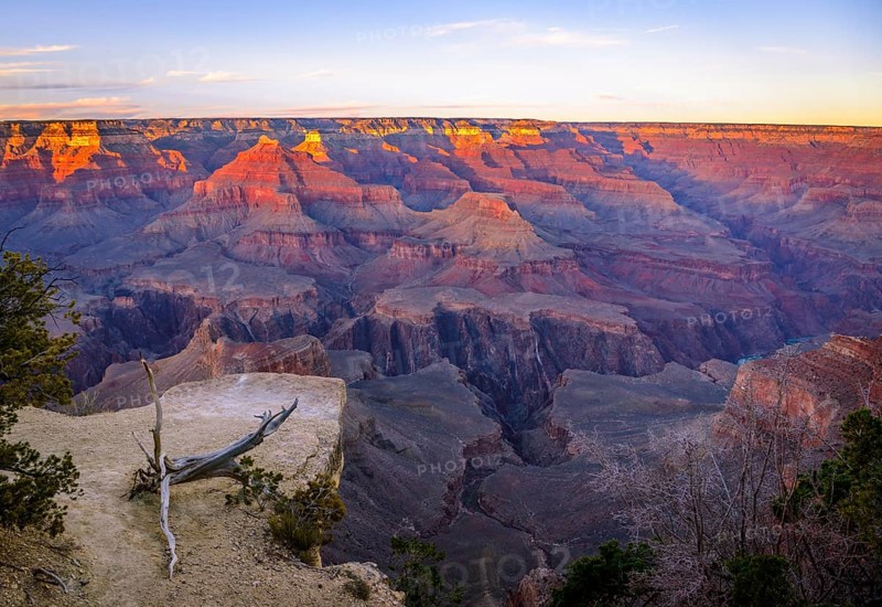 Gorge of the Grand Canyon at sunset