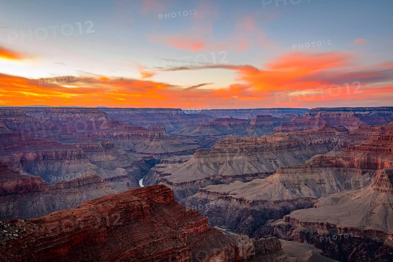 Gorge of the Grand Canyon at sunset