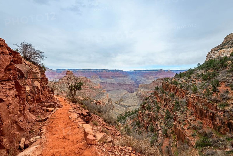 Hiking trail down into the Grand Canyon