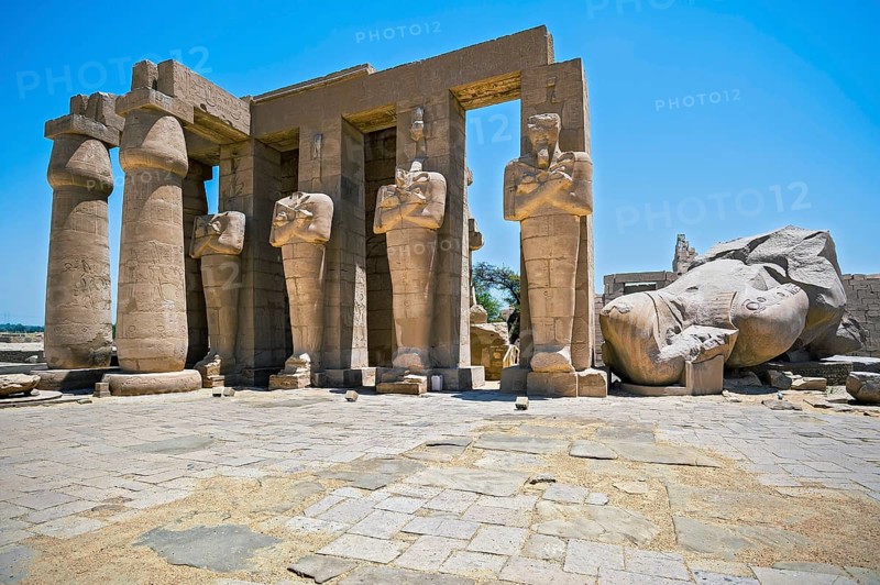 Osiris-pillars and the remains of a colossal statue of Ramses