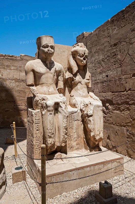 Statues of King and Queen