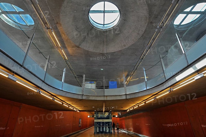 Metro Station
