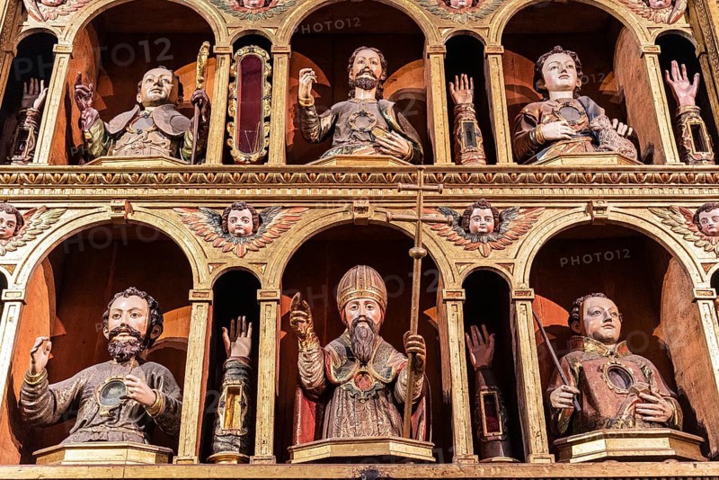 Side altar with relics of St. Ursula