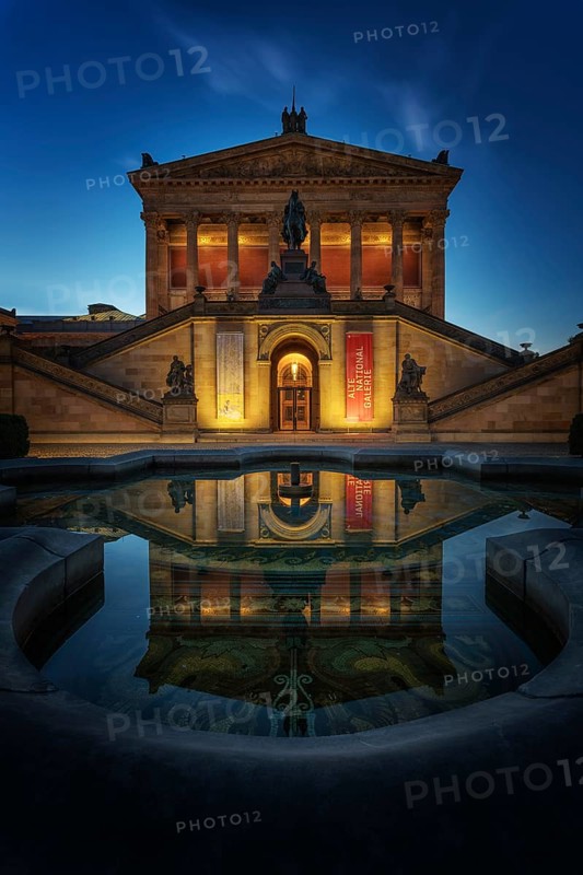 Old national gallery at dusk