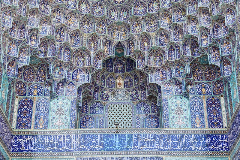 Ornamental tile pattern