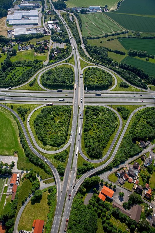 Motorway intersection A2 and main road B239 between Herford and Bad Salzuflen