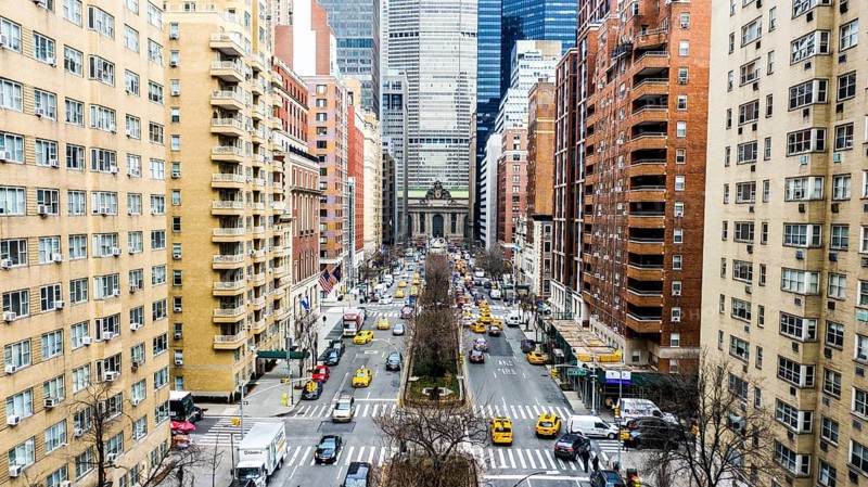 Looking north to Grand Central Terminal from Park Avenue and 35th street
