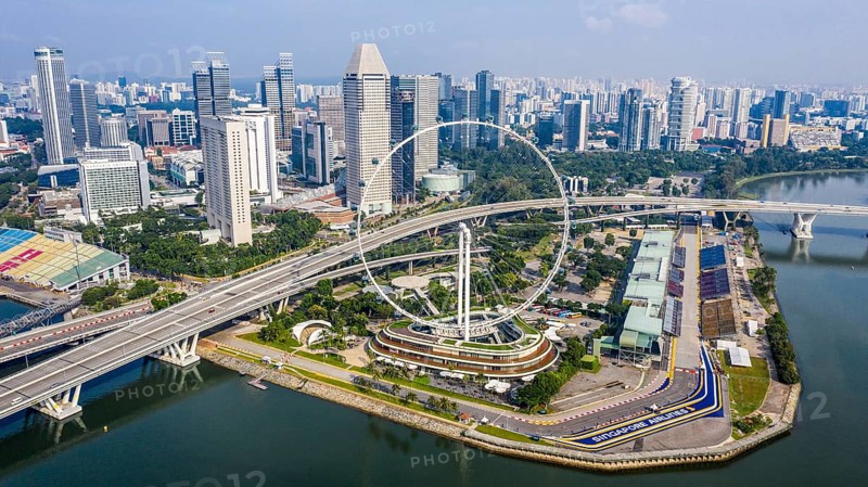 Skyline with Singapore Flyer