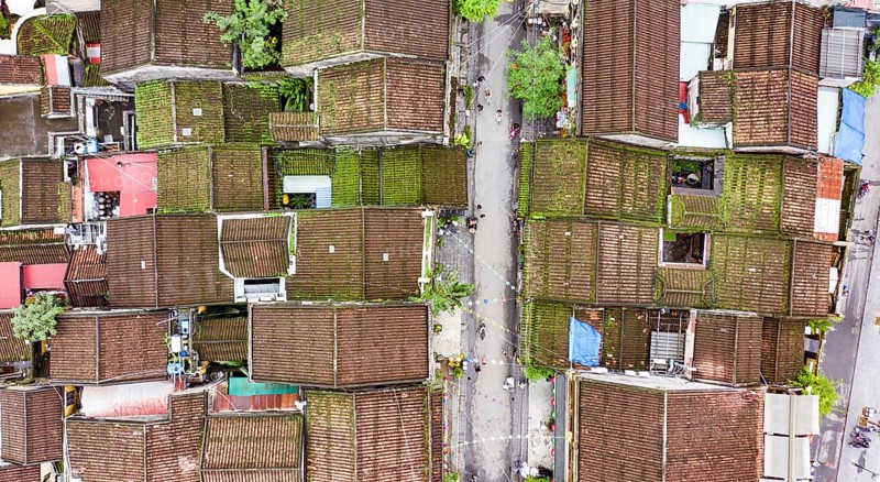 Roofs of old houses with Tráº§n Phu pedestrian road