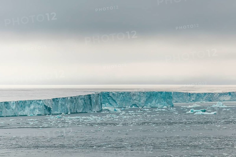 Coastline at the Austfonna glacier
