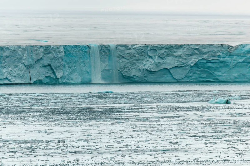 Coastline at the Austfonna glacier