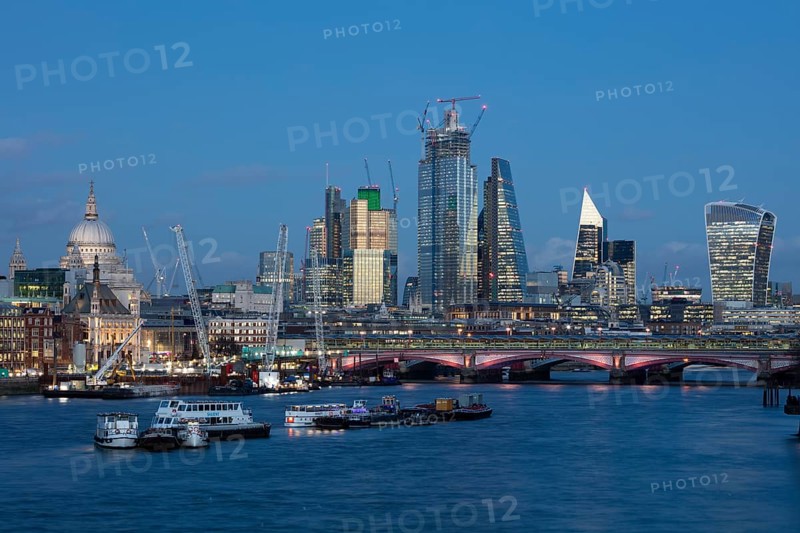 Panorama at the Thames with St.PaulÂ´s Cathedral and Blackfriars Bridge