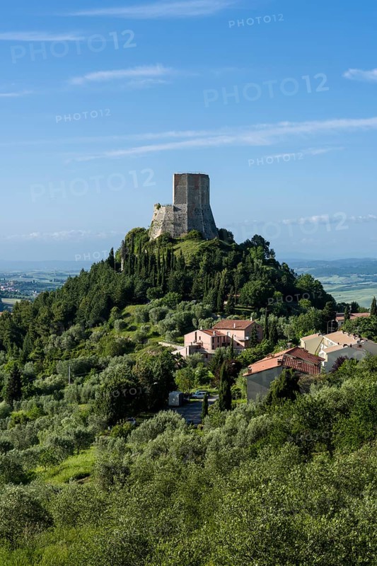 Typical Tuscany landscape in Val d'Orcia with the castle Rocca d'Orcia