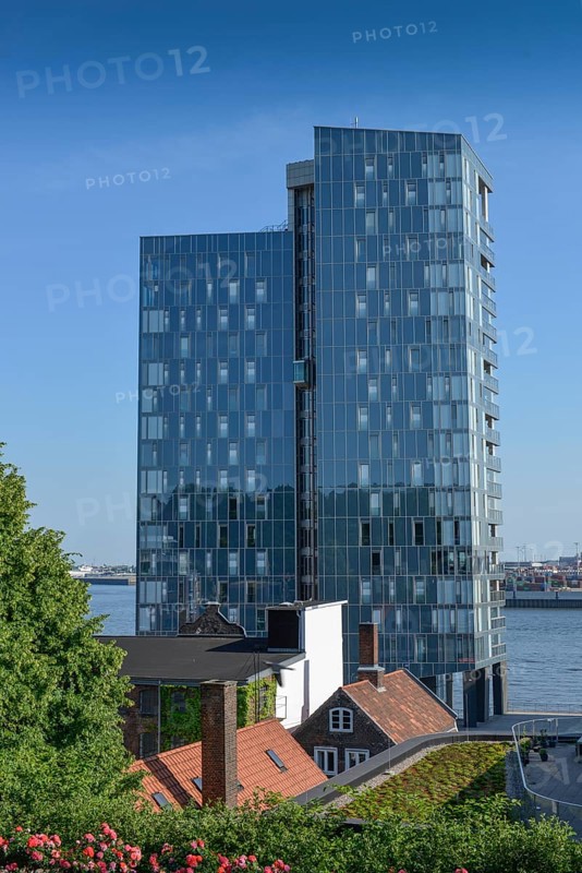 Kristall Tower