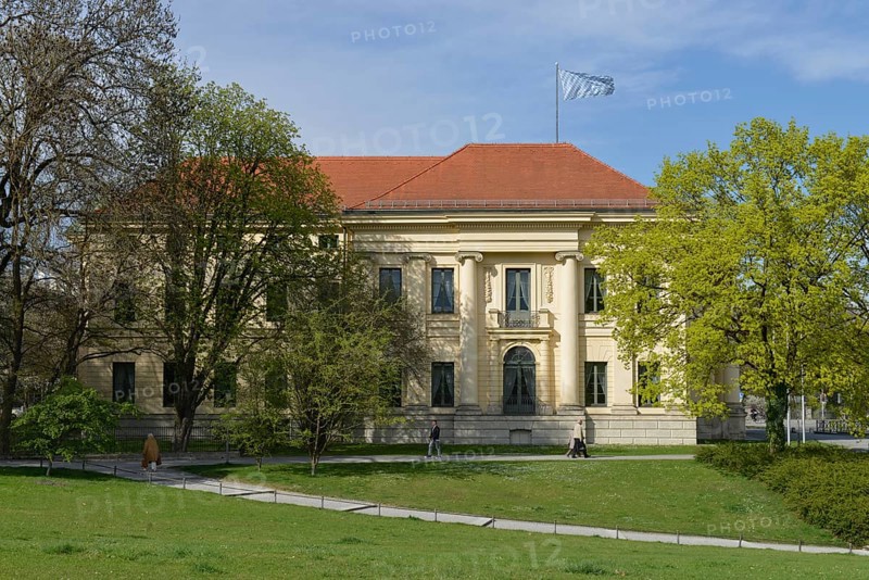 Prinz-Carl-Palais