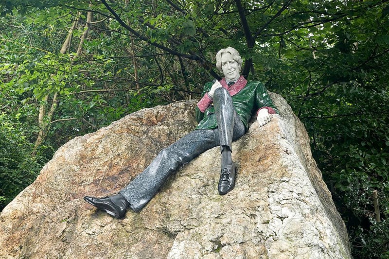 Monument to Oscar Wilde in Dublin