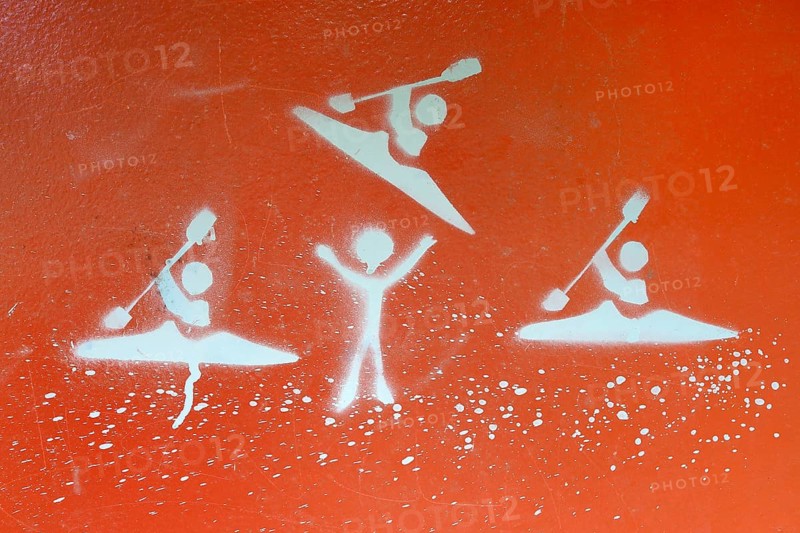 Pictogram with kayakers