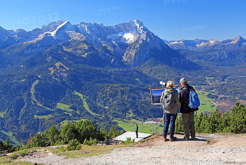 View from Wank to the Wetterstein range with Alpspitze 2628m and Zugspitze 2962m
