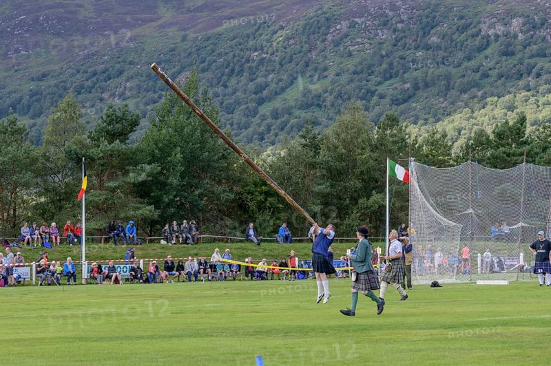 Tossing the caber