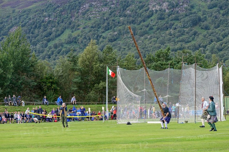 Tossing the caber
