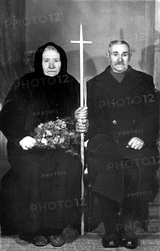 Old couple celebrates Golden Wedding