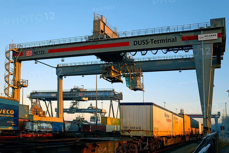 Container transhipment