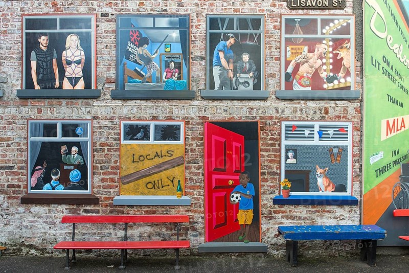 Murals in the backyard of pubs Duke of York and Dark Horse