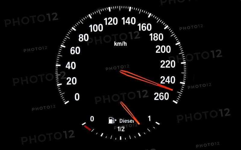 Speedometer with fuel gauge for diesel