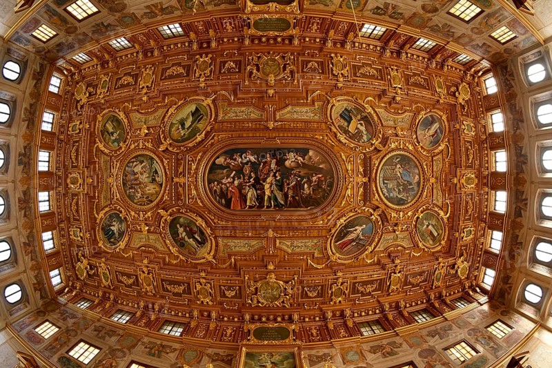 Cassette ceiling with the main painting of Sapientia