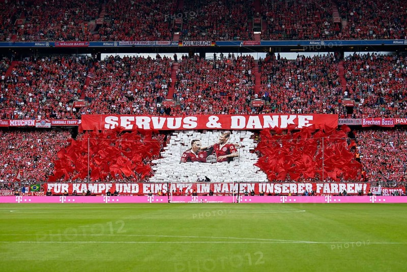 Fan choreography for the farewell of Franck Ribery and Arjen Robben