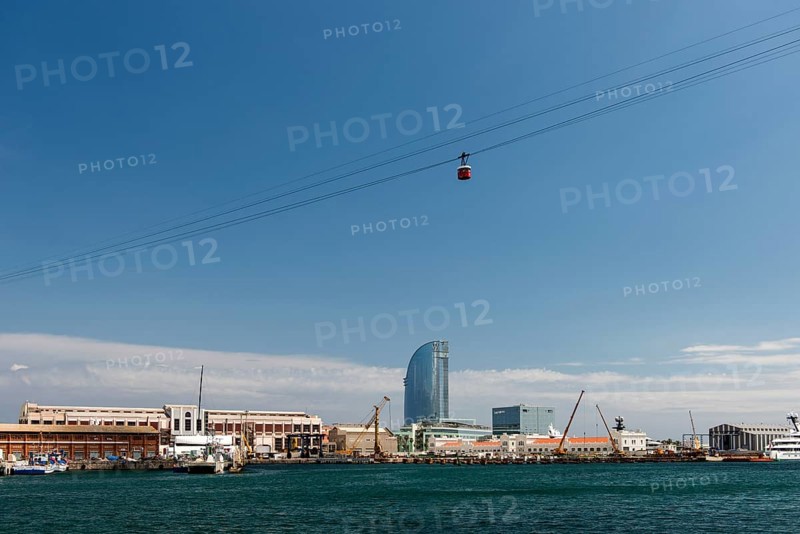 Cable car over the harbour