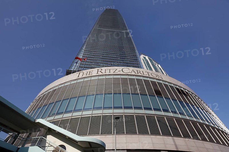 Hotel The Ritz-Carlton in Skyscrapers International Commerce Centre
