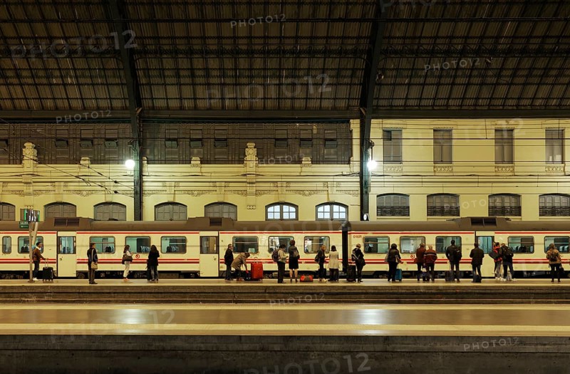 Platform with passengers