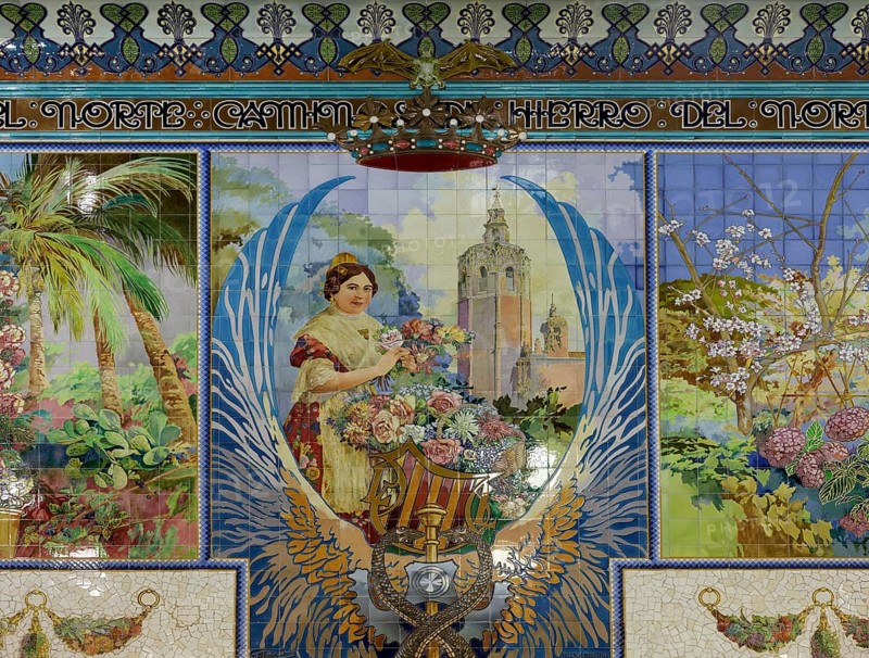 Wall decoration with ceramic tiles in the waiting room
