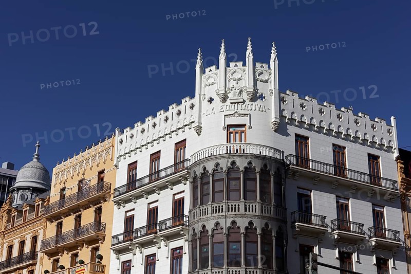 Historical building La Equitativa