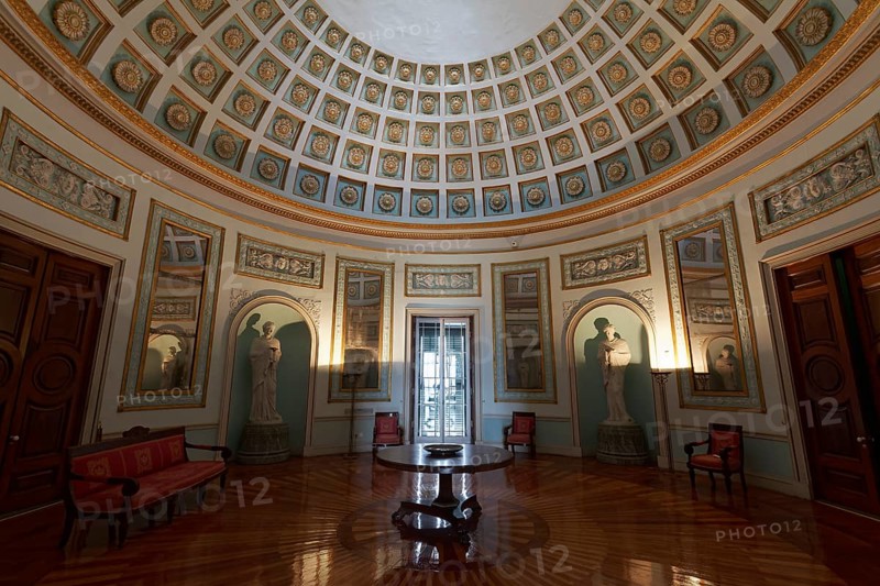 Dome hall or rotunda in the palace St. Michael and St. George