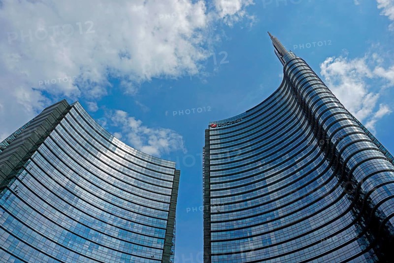 Torre Unicredit skyscraper at Milano Porta Garibaldi station