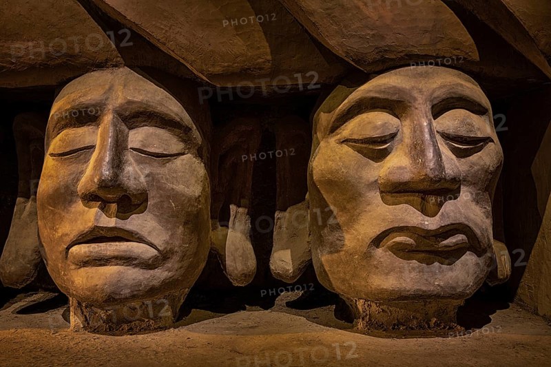 Thousand Buddha Mountain