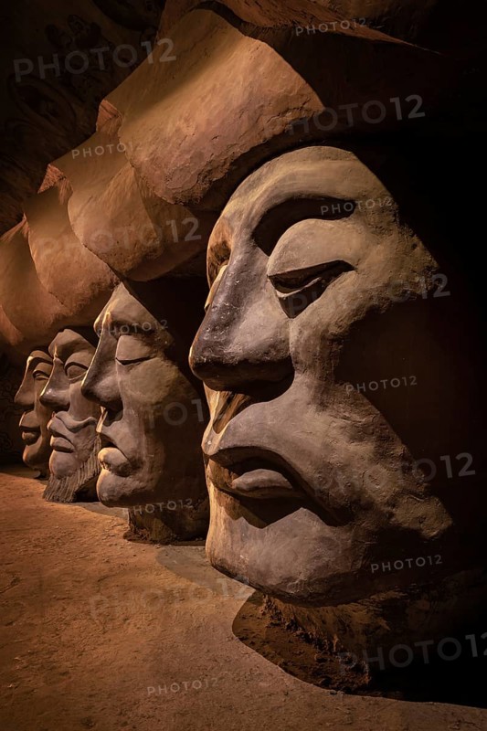 Thousand Buddha Mountain
