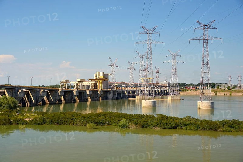 Hydro power plant in the Danube