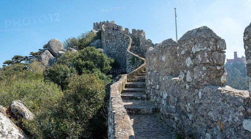 Castle Castelo dos Mouros